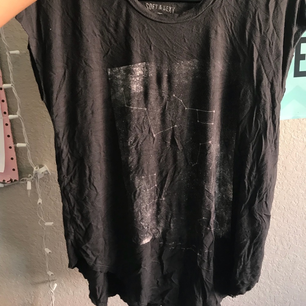Shirt with the stars on it